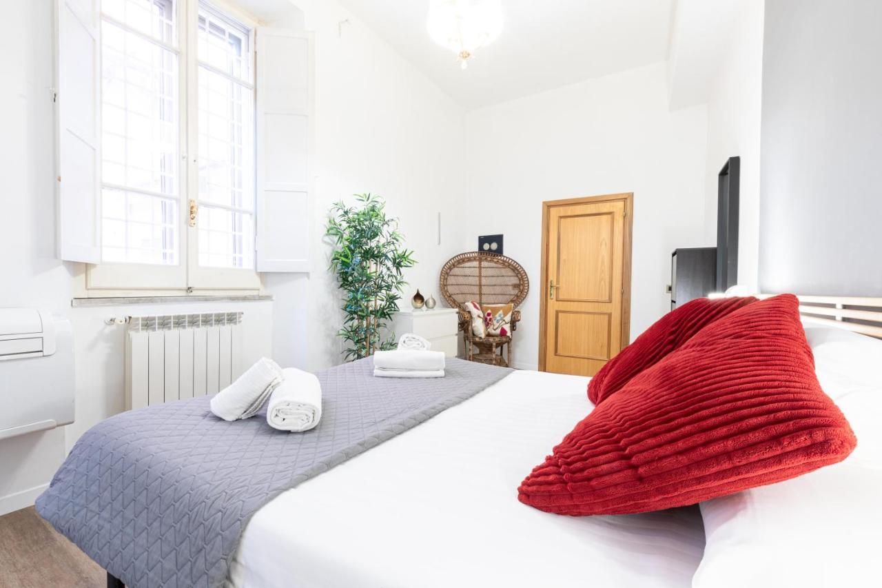 Toniolo Two Bedroom Two Bath ローマ エクステリア 写真