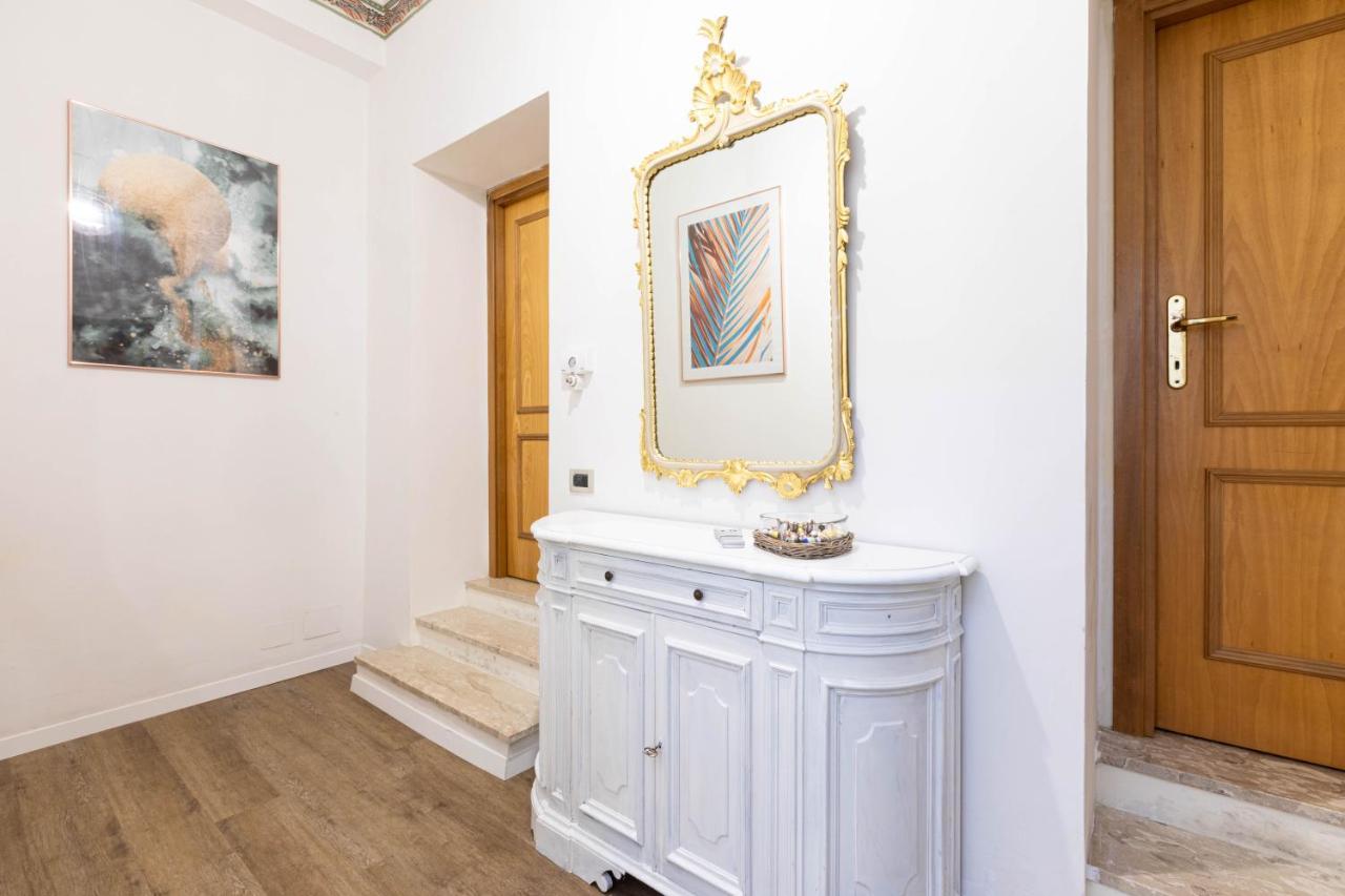 Toniolo Two Bedroom Two Bath ローマ エクステリア 写真