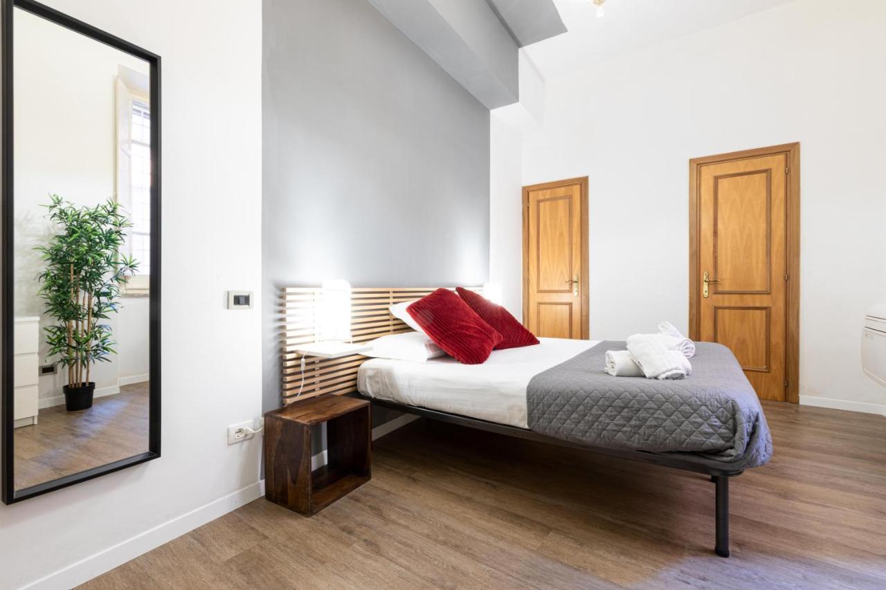 Toniolo Two Bedroom Two Bath ローマ エクステリア 写真